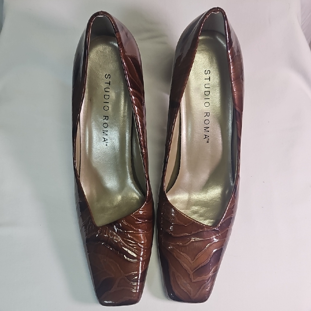 Studio Roma Leather Brown Wide Heeled Shoes